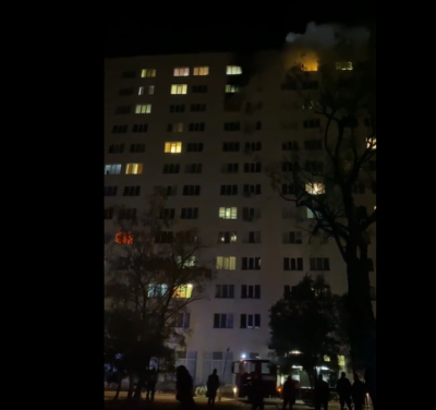 Голям пожар лумна в общежитие в Бургас и изпепели една