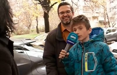 Днес 12 годишният Сашко от Перник беше изписан от Пирогов