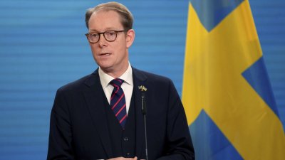 Швеция обяви рекордна военна помощ за Украйна