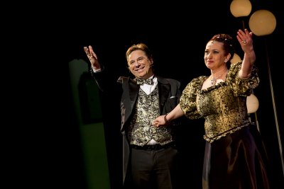 Звездата на оперетата Александър Мутафчийски празнува двоен юбилей с "Цигулар на покрива"