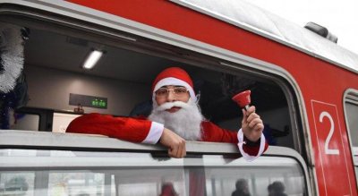 Специален Коледен влак с парен локомотив ще пътува на 17