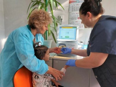 Апарат за кръвно газов анализ на деца получи Клиниката по детски