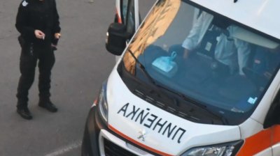Група мигранти е била заловена в Бургаско в линейка, съобщават