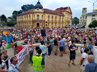 Стотици блокираха София на протест срещу Стратегията за детето