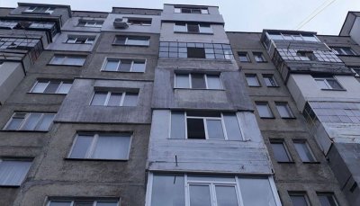21-годишен падна от 8-ия етаж в Хасково