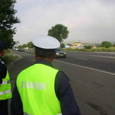 Заради празниците: Полицаите дебнат по пътищата 