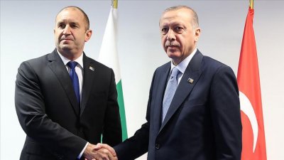 Румен Радев отива в Турция при Ердоган