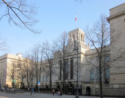 Руското посолство в Берлин днес отрече да поддържа връзки с