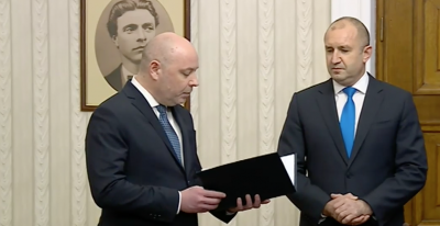 Номинираният за министър председател проф Николай Габровски заедно с Томислав Дончев