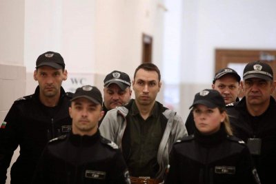 Започва делото за удушената Евгения, протест пред Съдебната палата