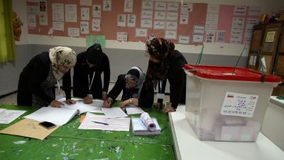 Куриоз: В Тунис избирателите отказаха да гласуват