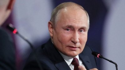 Путин пита командирите си как да продължи войната