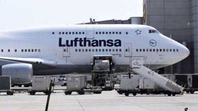 Германската авиокомпания Луфтханза Lufthansa съобщи че печалбите ѝ за октомври