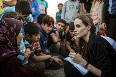 След 21 години Джоли се оттегля от ООН