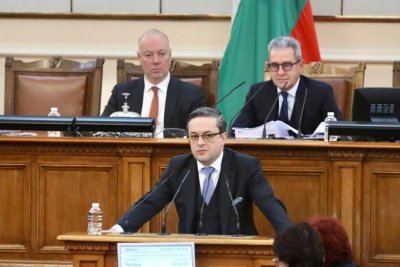 Биков: България заприлича на Кирил Петков, а това е травма