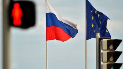 Външните министри от ЕС обсъждат нови санкции срещу Русия