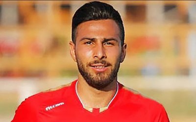 Иран ще обеси 26-годишния футболист Амир Азадани заради протестите