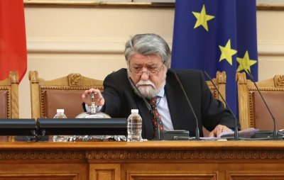 Депутатите гласуват проектокабинета навръх 71-ия рожден ден на Вежди (НА ЖИВО)