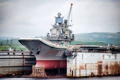 Пожар на борда на руския крайцер "Адмирал Кузнецов"