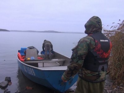 Трупът на един от изчезналите рибари в езерото Мандра е