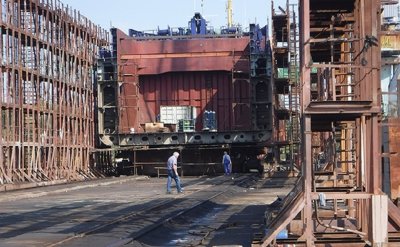 Криза: Корабостроителницата в Бургас пуска кепенци