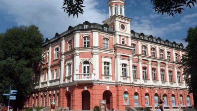 Театърът в Плевен опровергава министър Минеков