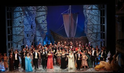 Арии от любими опери и мюзикъли звучат в Новогодишната гала на Софийската опера