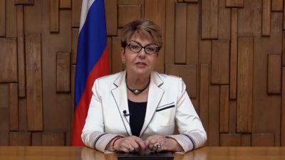 Посланикът на Русия Елеонора Митрофанова пристигна в Министерството на външните