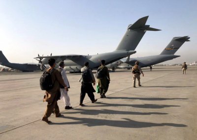 "Ислямска държава" пое отговорност за атаката в Кабул 
