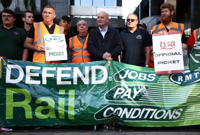 Във Великобритания днес започва поредна 48 часова стачка на железопътни работници