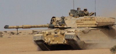 Великобритания обмисля изпращане на танкове на Украйна