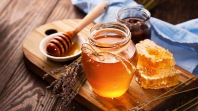 Нови етикети ще борят измамите при пчелния мед