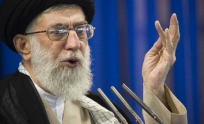 Аятолах Али Хаменей смени шефа на полицията на фона на протестите в Иран