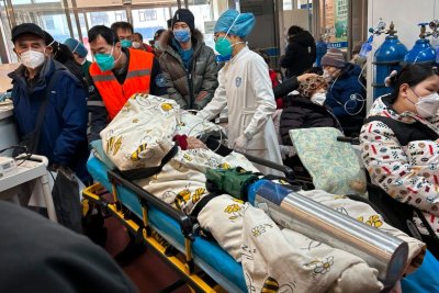 СЗО призова Китай да не лъже за смъртните случаи от COVID-19