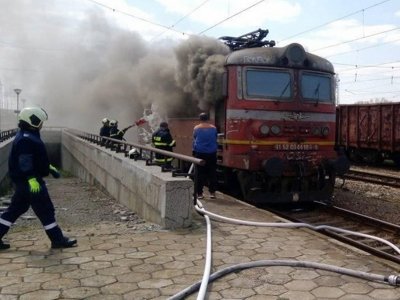 Локомотив се запали на гара Перник