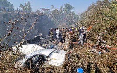 Няма оцелели при самолетната катастрофа в Непал (СНИМКИ)