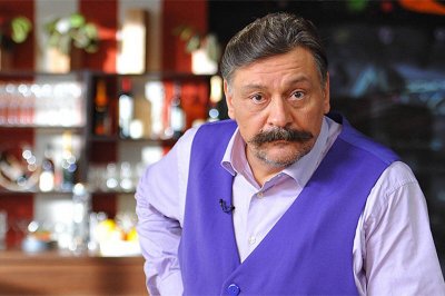 Изритаха от театъра звезда от сериала "Кухня", критикувал войната срещу Украйна