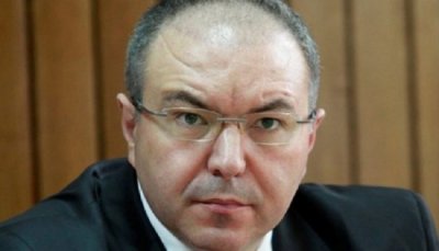 ГЕРБ депутат нападна Кирил Петков: Момчето не е добре