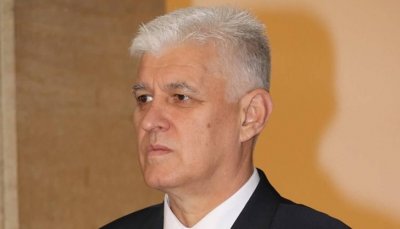 Министърът на отбраната Димитър Стоянов ще участва в заседание на