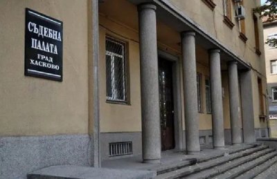 Остават в ареста двамата български граждани на 35 г и