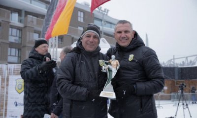 Легендарният Христо Стоичков продължава да жъне успехи по футболните терени