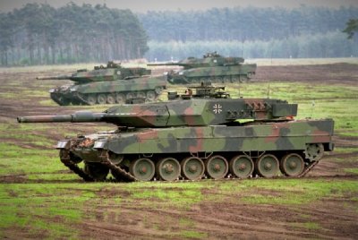 Германия отказа да предаде танкове на Украйна Министрите на отбраната