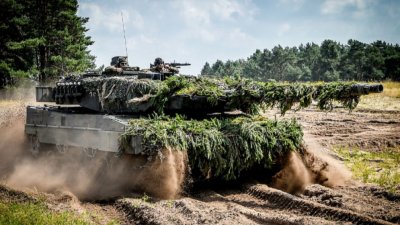 29 бойни танка Леопард ще бъдат готови през април или