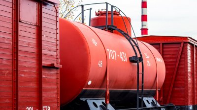 Три вагона цистерни пълни с пропилен дерайлираха в Суботица но газът