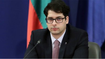 Служебният министър по управление на еврофондовете Атанас Пеканов обясни пред
