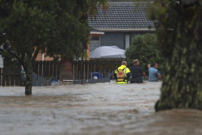 Опустошеният от наводненията Оукланд се подготвя за нови проливни дъждове