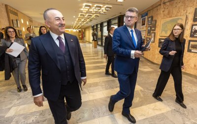 Турският външен министър Мевлют Чавушоглу се срещна със своя естонски колега Урмас