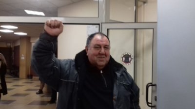 Тошко Тодоров Машора от карловското село Столетово иска 10 000 лв