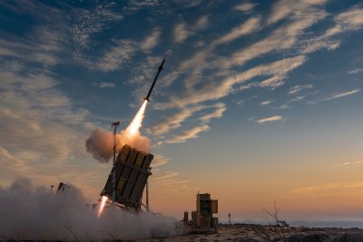 Израел не изключва да прати ПВО-системата "Железен купол" на Украйна