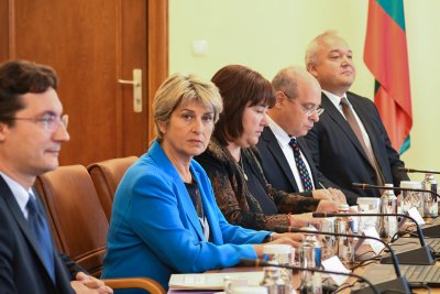 Първо заседание на кабинета Донев 2 Правителството ще приеме план сметката